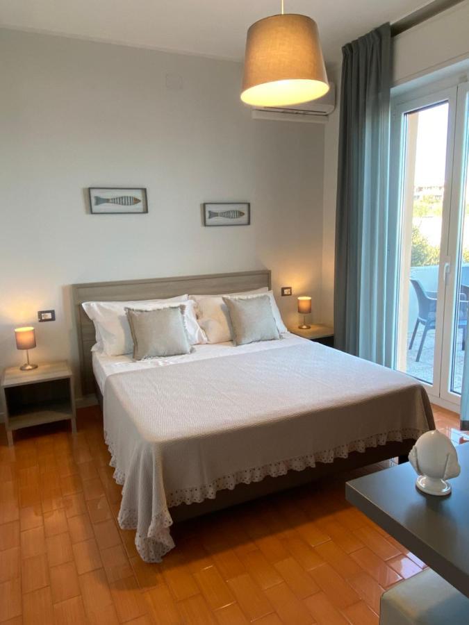 Albergo La Pescatrice Moniga del Garda Ngoại thất bức ảnh